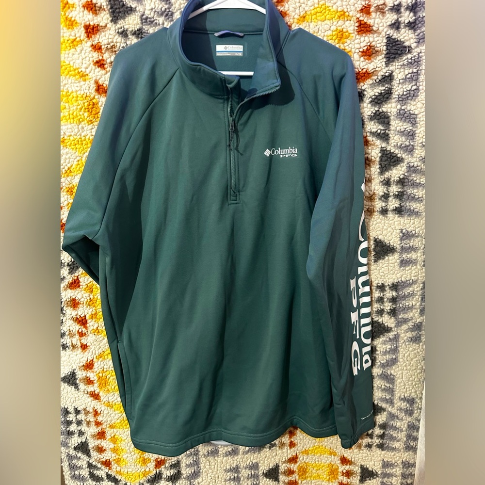 Columbia Pull Over